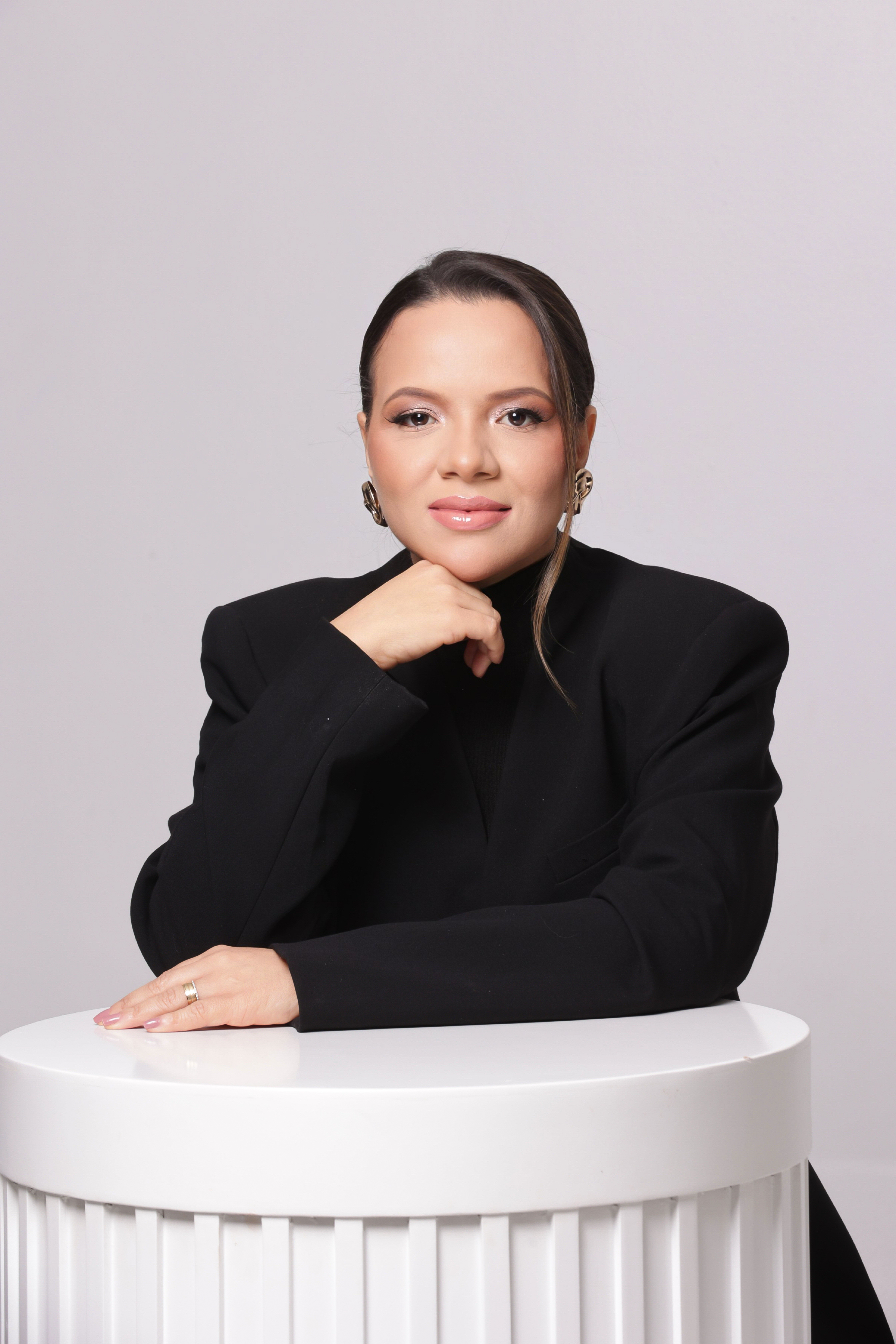 Dra. Larissa Pimentel